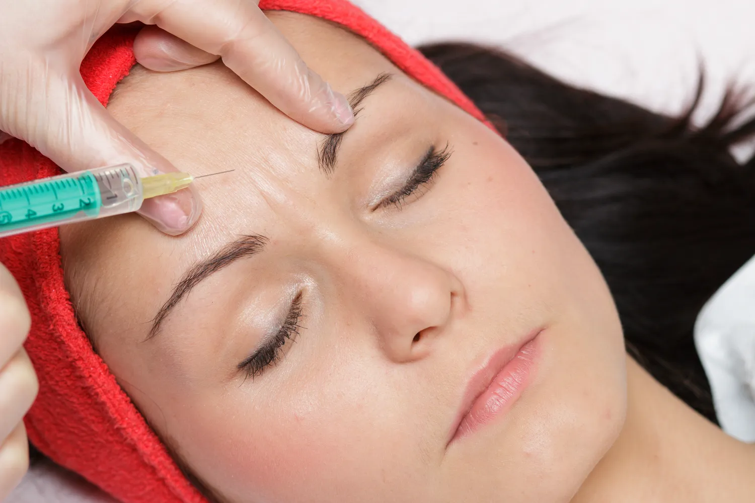 Czy kwas hialuronowy można łączyć z witamina c?