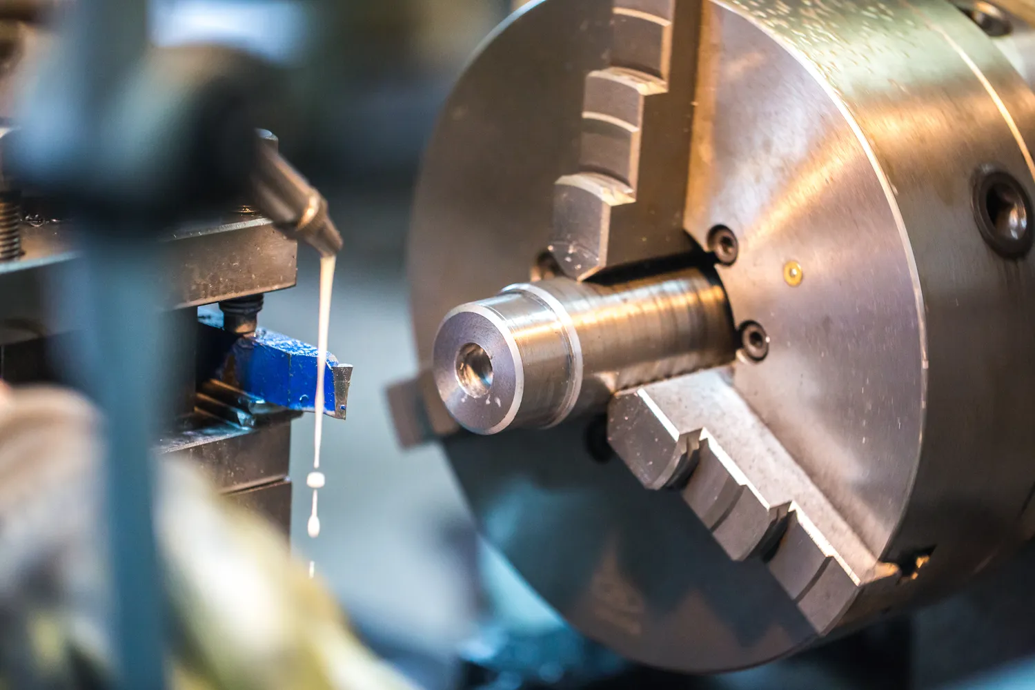 Co to jest przemysł i usługi?